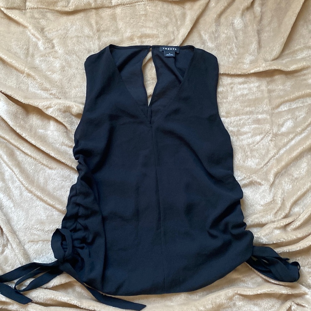 Trouvé Sleeveless Blouse